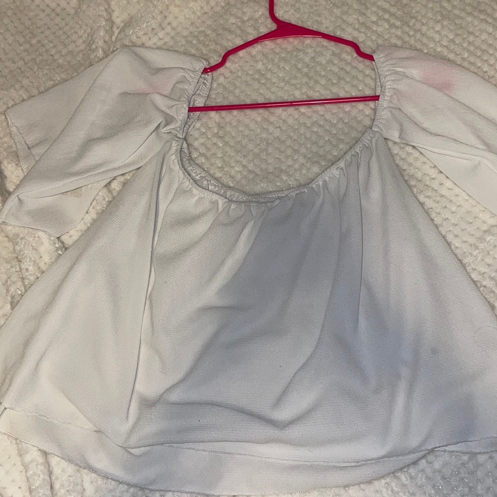 Size: M/S Shirt: cropped dress shirt